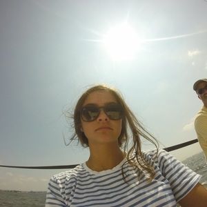 Meet your Posher, Zoe